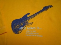 **UITVERKOCHT** IMPS&ELFS W2009/10 leuk shirtje -gitaar- (oranje 278), 68