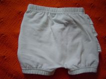 Uitverkocht** VINROSE leuke hot pants met froezels (wit), maat 62/68