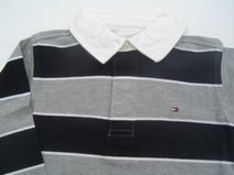 TOMMY HILFIGER poloshirt grijszwarte streep met witte boord, maat 110