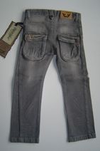 **UITVERKOCHT** VINROSE gave jongensjeans (grey vintage), maat 140